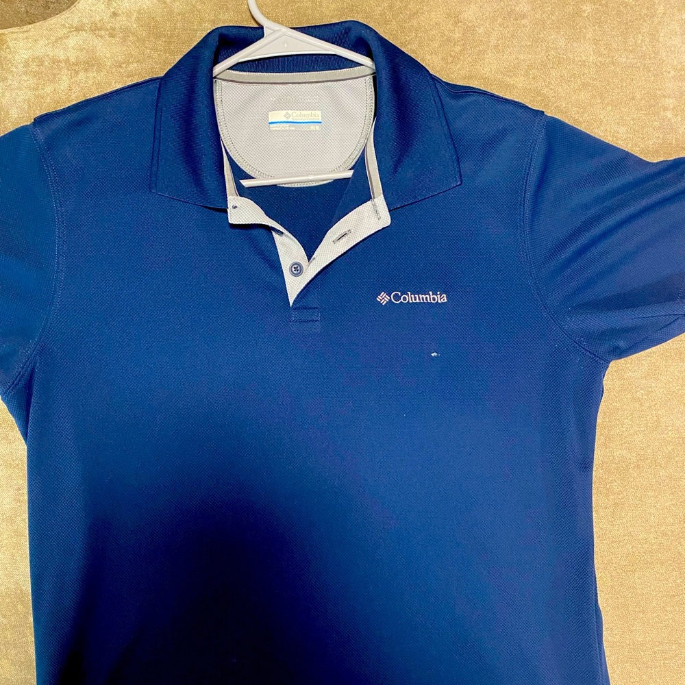 Men Columbia polo shirt